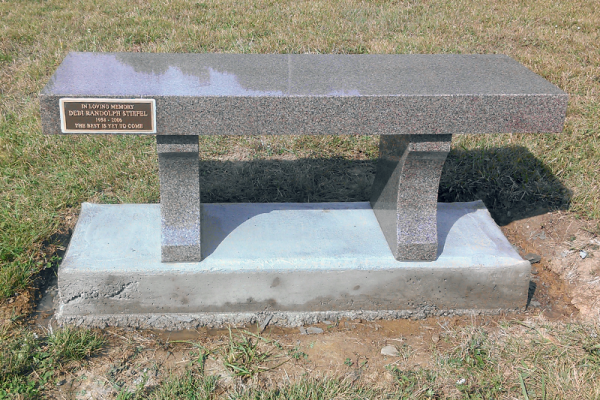 stiefel-bench-completed-at-kessel-field33983DEB-58D6-6035-D222-5E14A59A9A15.png