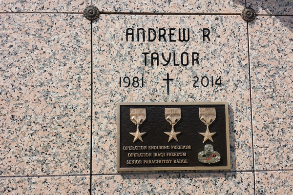 taylor-andrew-crypt-facing-completed-with-bronze-plaque2C0C9CF9-87B6-C50D-940C-C0FE187CDEC4.png