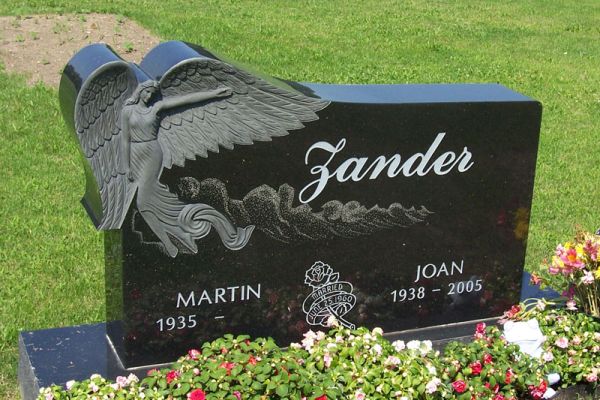 zander-memorials54D184F7-B032-EB24-B40F-EBEADC22A9D5.jpg
